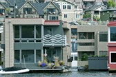 large_front_18067_ArchStyles_HouseBoat_SM